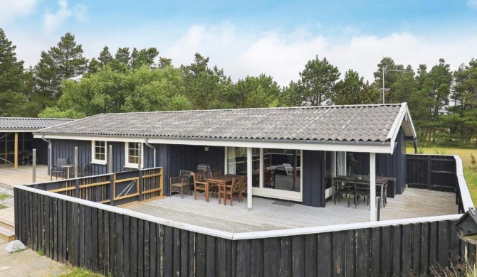 Three-Bedroom Holiday home in Blåvand 3