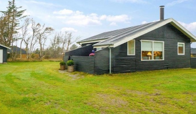 Sommerhus i Blokhus helt tæt på by og strand