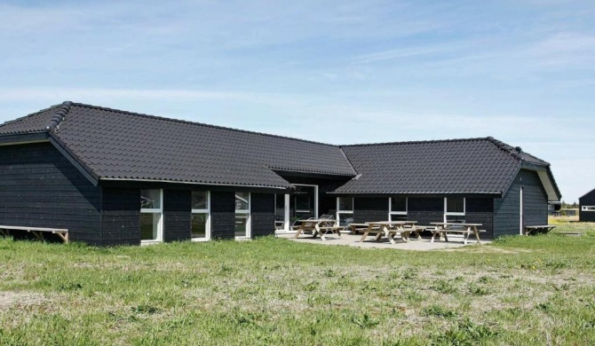 Ten-Bedroom Holiday home in Brovst