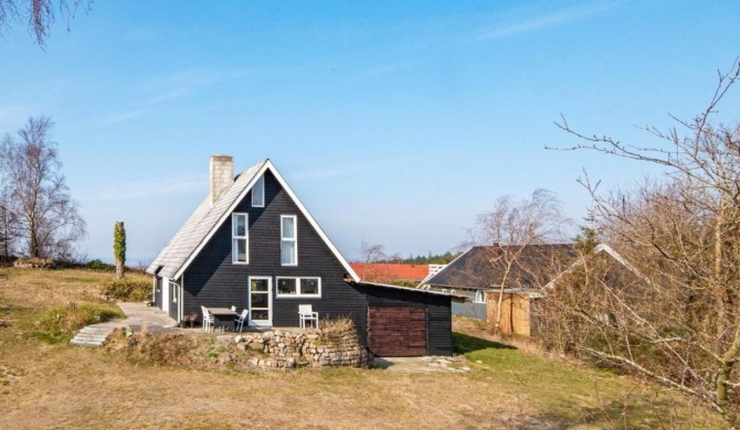 6 person holiday home in Ebeltoft