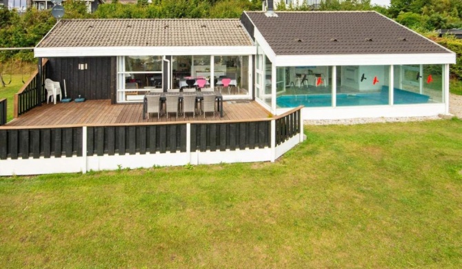 Exquisite Holiday Home in Ebeltoft with Swimming Pool