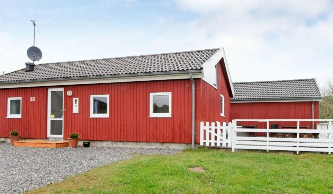 Scenic Holiday Home in Ebeltoft with Swimming Pool