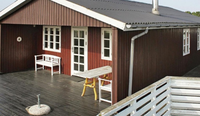 Two-Bedroom Holiday home in Fanø 12