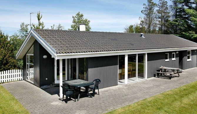 Four-Bedroom Holiday home in Fjerritslev 10