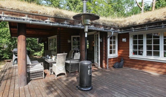 Luring Holiday Home in Hovedstaden with Terrace