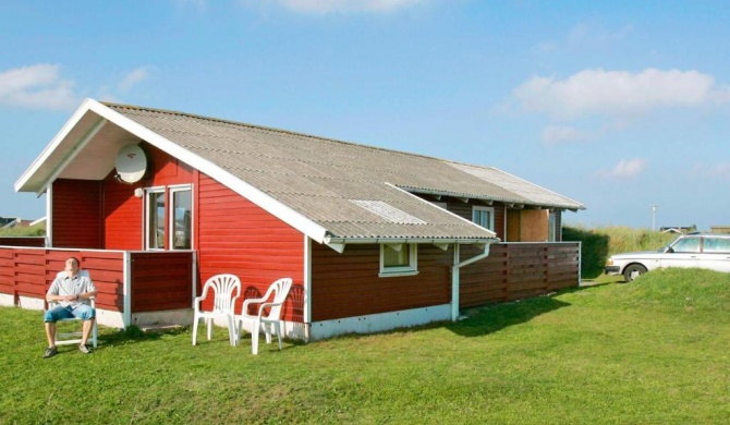 Three-Bedroom Holiday home in Frøstrup 1