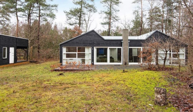 Four-Bedroom Holiday home in Glesborg 15