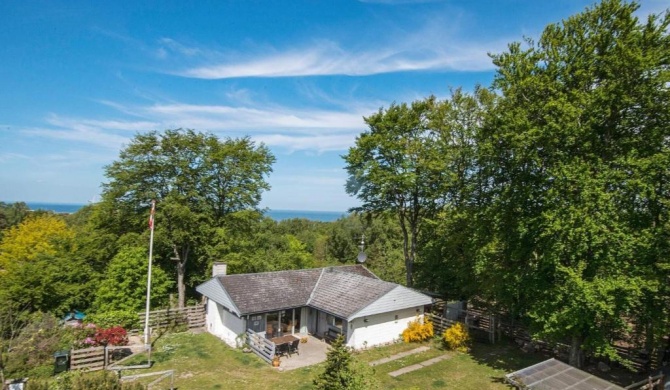 Quaint Holiday Home Near Glesborg With Roofed Terrace