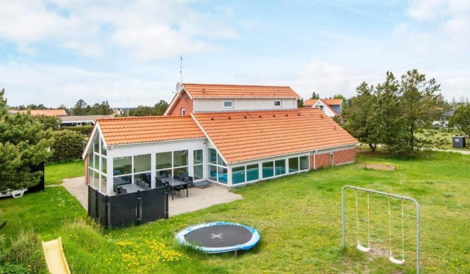 Swanky Holiday Home in Glesborg with Swimming Pool