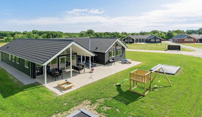 5 star holiday home in Grenaa