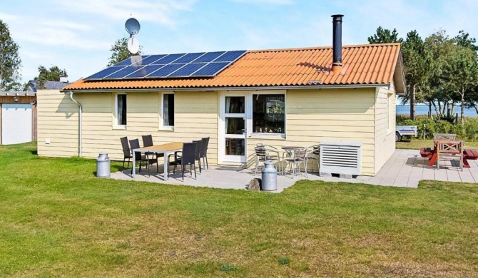 6 person holiday home in Hadsund