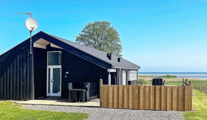 Restful Holiday Home in Hadsund with Whirlpool