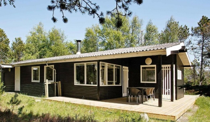 Four-Bedroom Holiday home in Ålbæk 1