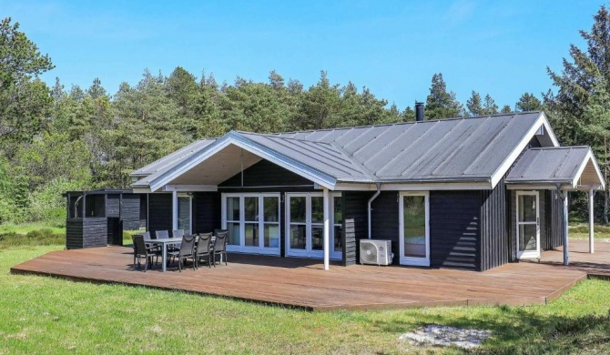 Four-Bedroom Holiday home in Ålbæk 7