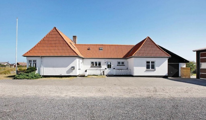 Six-Bedroom Holiday home in Harboøre 1