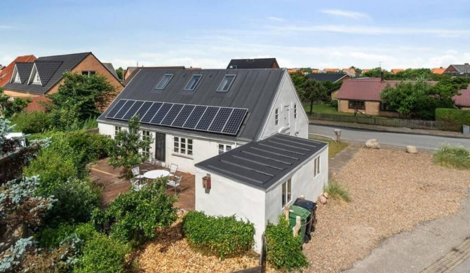 Skønt hus fra 1877 - lyst og gennemført lille hus