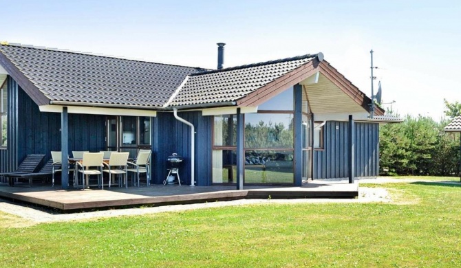 Attractive Holiday Home in Hemmet with Whirlpool