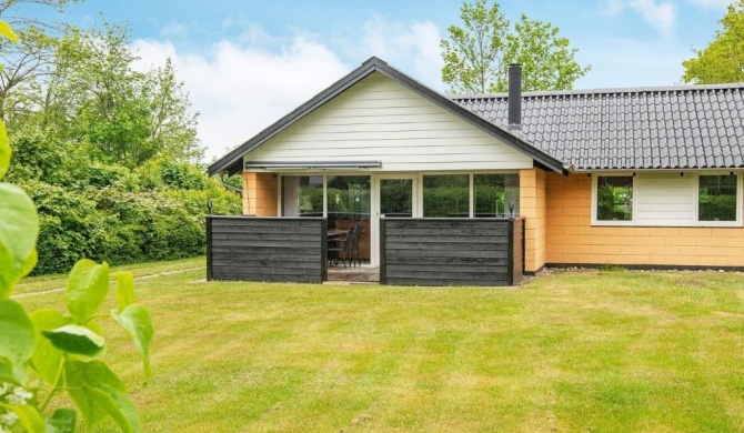 Cozy Holiday Home in Hemmet With Roofed Garden