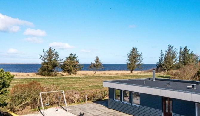 Spacious Holiday Home in Hemmet with Large Lawn