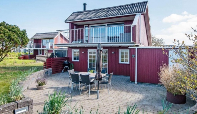 Three-Bedroom Holiday home in Hemmet 90