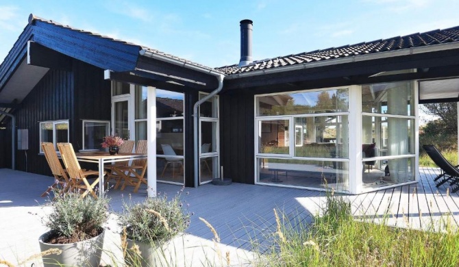 Three-Bedroom Holiday home in Ålbæk 56