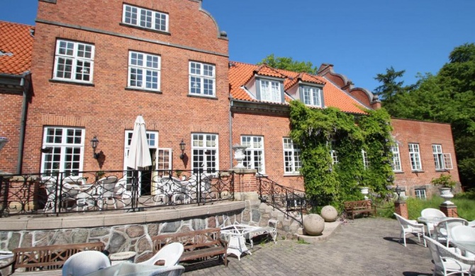 Sauntehus Castle Hotel