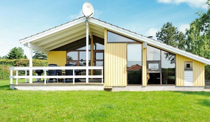 Three-Bedroom Holiday home in Juelsminde 17