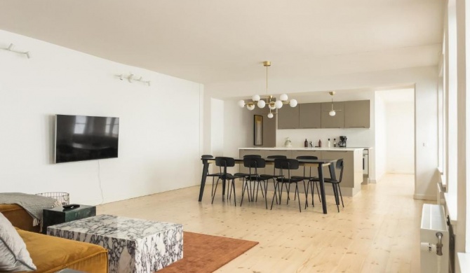 HIGH-END LUXERY Apartment in the Heart of Copenhagen · Newly Renovated