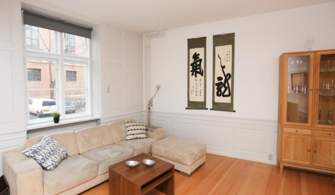 Lovely and Homey Flat in a Great Neighborhood!