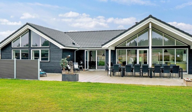 Lavish Holiday Home in Jutland with Swimming Pool