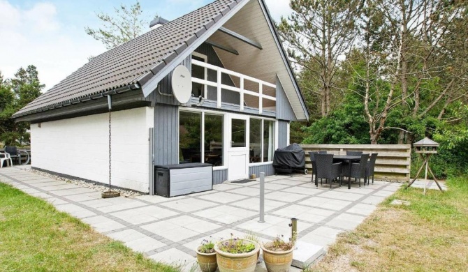 Comfortable Holiday Home in Oksbol with BBQ