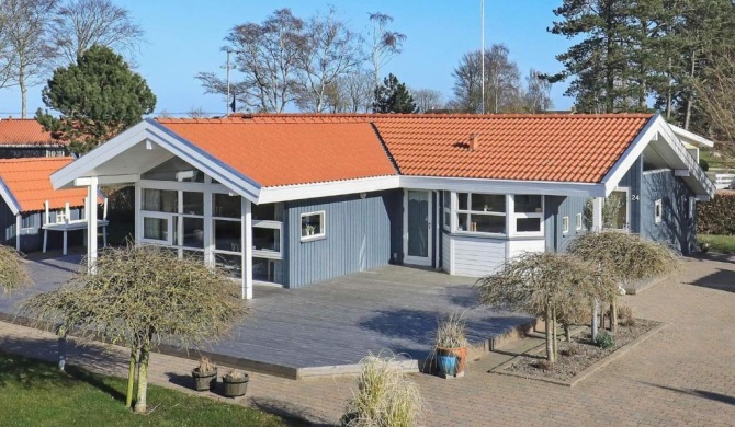 Three-Bedroom Holiday home in Otterup 7