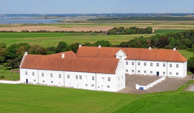 Danhostel Vitskøl Kloster