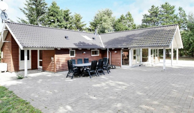 Spacious Holiday Home in Rodby with Outdoor Dining Table