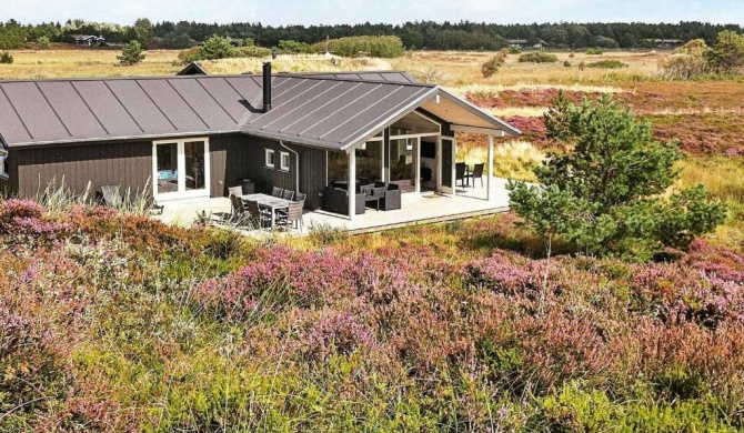 Scenic Holiday Home in R m with Jacuzzi and Sauna