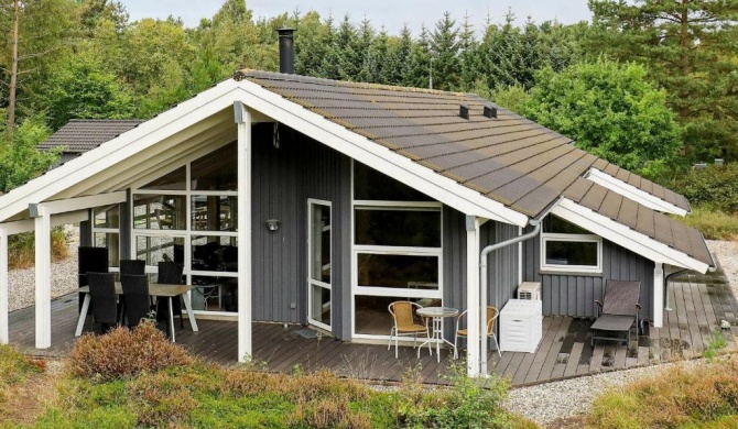 Exotic Holiday Home in S by with Sauna