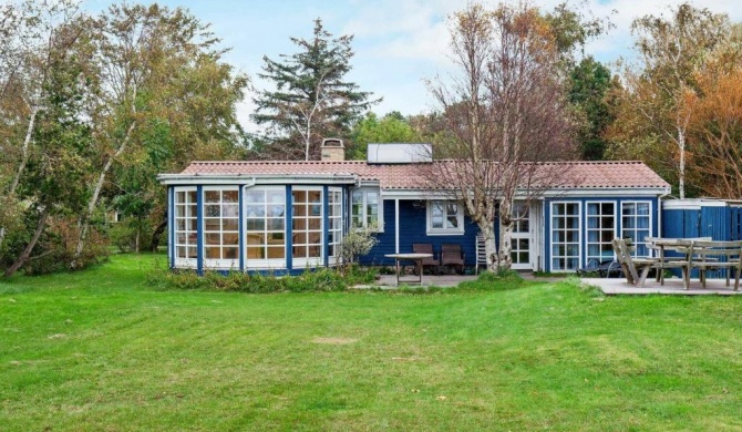 Two-Bedroom Holiday home in Sjællands Odde 7