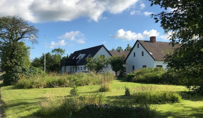 Modern farmhouse close to the beach