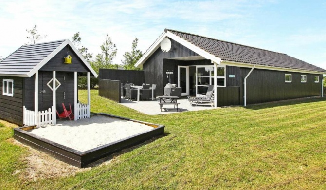 Holiday Home Lyngvej IV