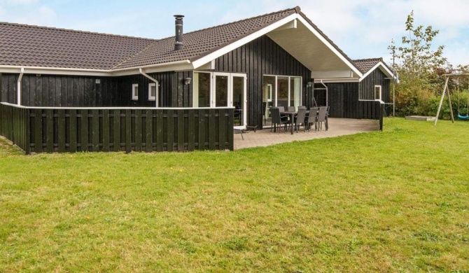 Spacious Holiday Home in Tarm Jutland with Indoor Whirlpool