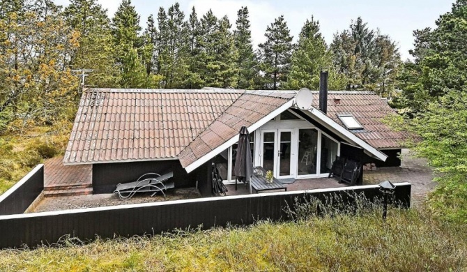 Four-Bedroom Holiday home in Blåvand 42