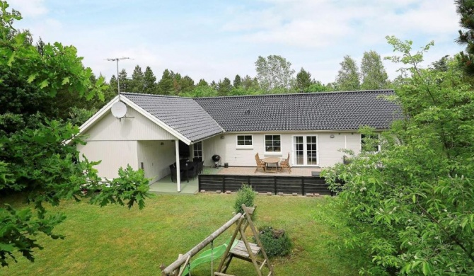 Gorgeous Holiday Home in Jutland with Garden Seating