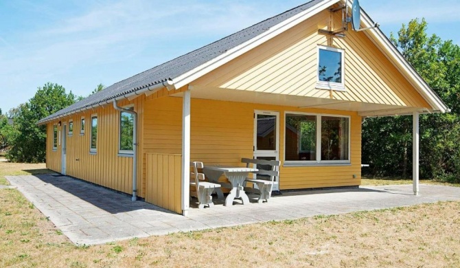 Charming Holiday Home in Ulfborg near Sea