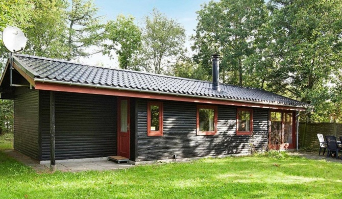 Two-Bedroom Holiday home in Ulfborg 4