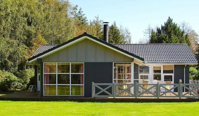 Four-Bedroom Holiday home in Væggerløse 22
