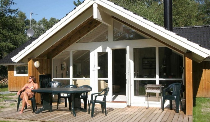 Four-Bedroom Holiday home in Væggerløse 8