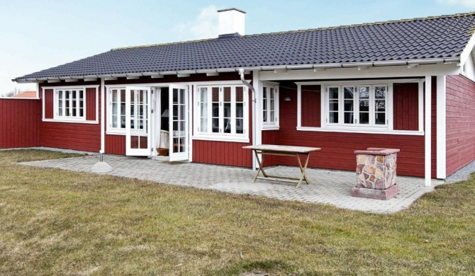 Vintage Holiday Home in Aabenraa with Swimming Pool